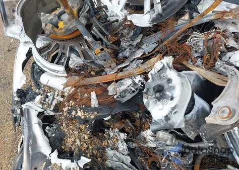 2022 Tesla Model S from USA, damaged, VIN 5YJSA1E51NF465069